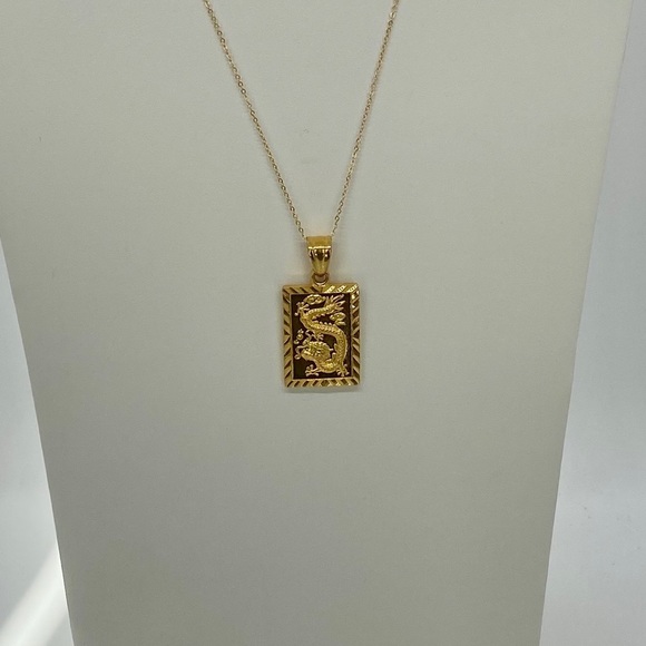 Dragon Fire Necklace! - Picture 9 of 11